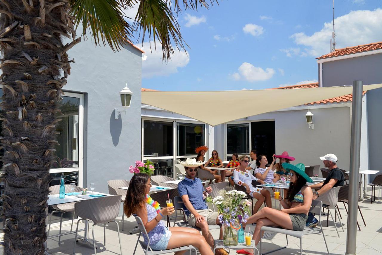 Camping Les Places Dorees Σαιν-Ζαν-ντε-Μον Εξωτερικό φωτογραφία