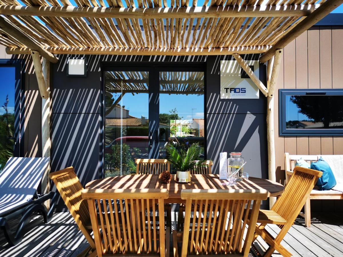 Camping Les Places Dorees Σαιν-Ζαν-ντε-Μον Εξωτερικό φωτογραφία